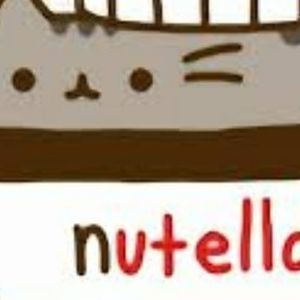 Meet your Posher, Leanna